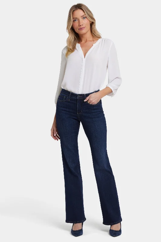 Ava Flared Jeans - River Bridge